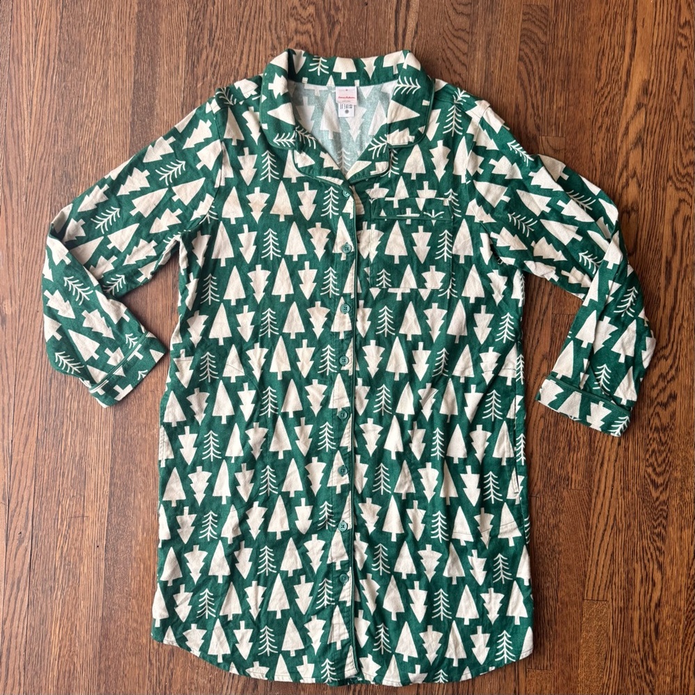 Hanna Andersson Women's Holiday Flannel Nightshirt Winter Green Trees
